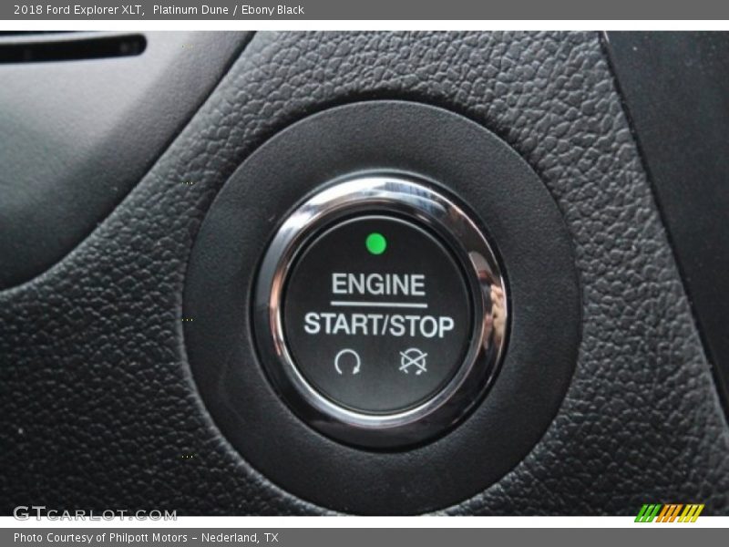 Platinum Dune / Ebony Black 2018 Ford Explorer XLT