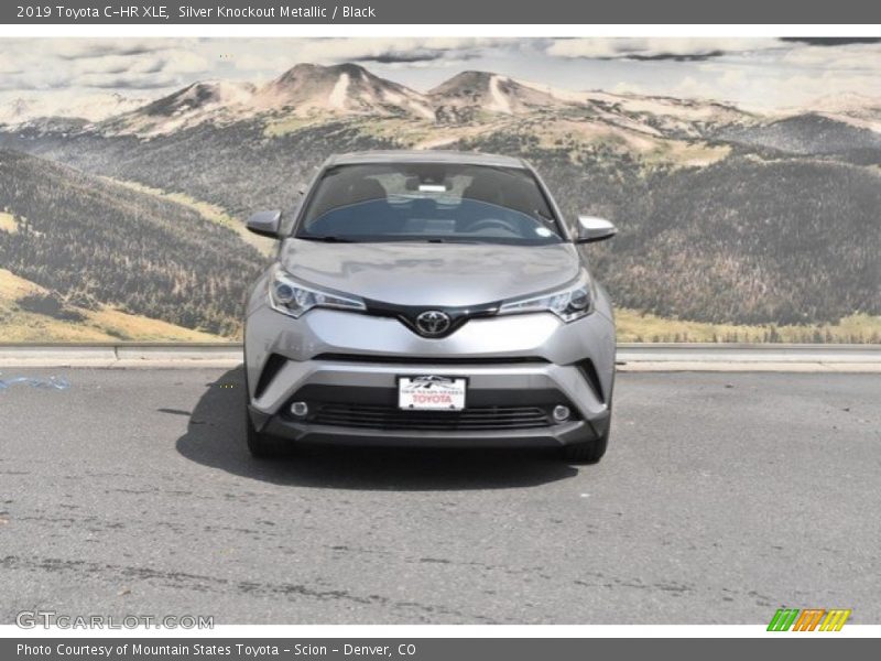 Silver Knockout Metallic / Black 2019 Toyota C-HR XLE