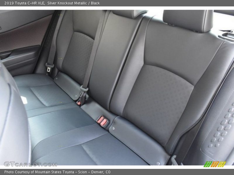 Silver Knockout Metallic / Black 2019 Toyota C-HR XLE