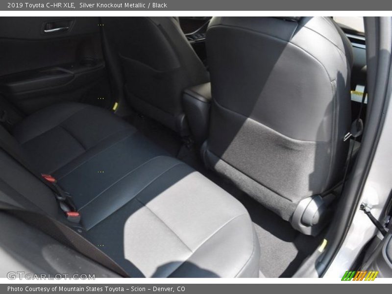 Silver Knockout Metallic / Black 2019 Toyota C-HR XLE
