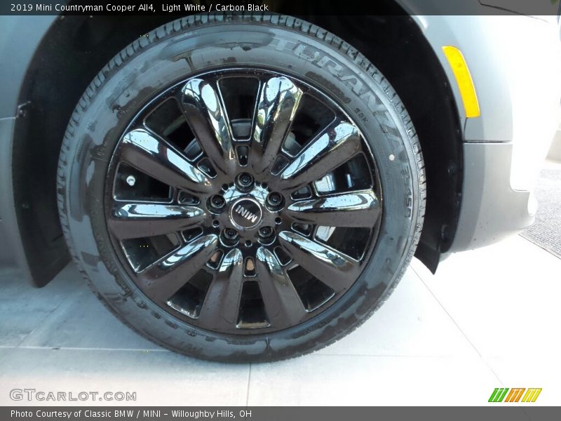 Light White / Carbon Black 2019 Mini Countryman Cooper All4