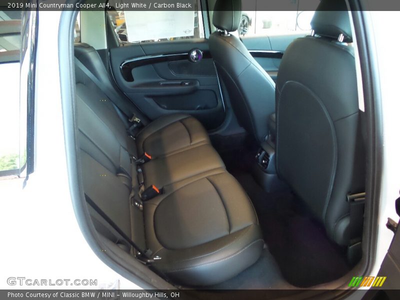 Light White / Carbon Black 2019 Mini Countryman Cooper All4