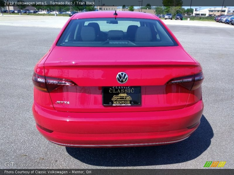 Tornado Red / Titan Black 2019 Volkswagen Jetta S