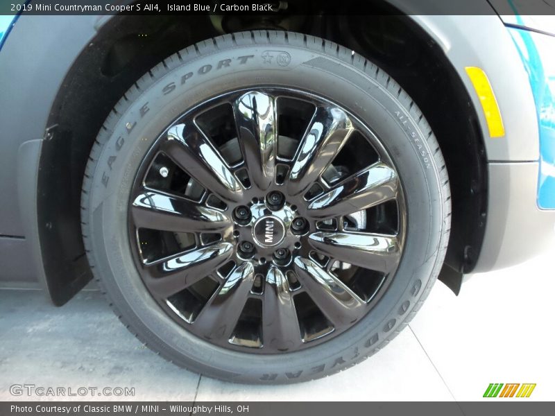 Island Blue / Carbon Black 2019 Mini Countryman Cooper S All4