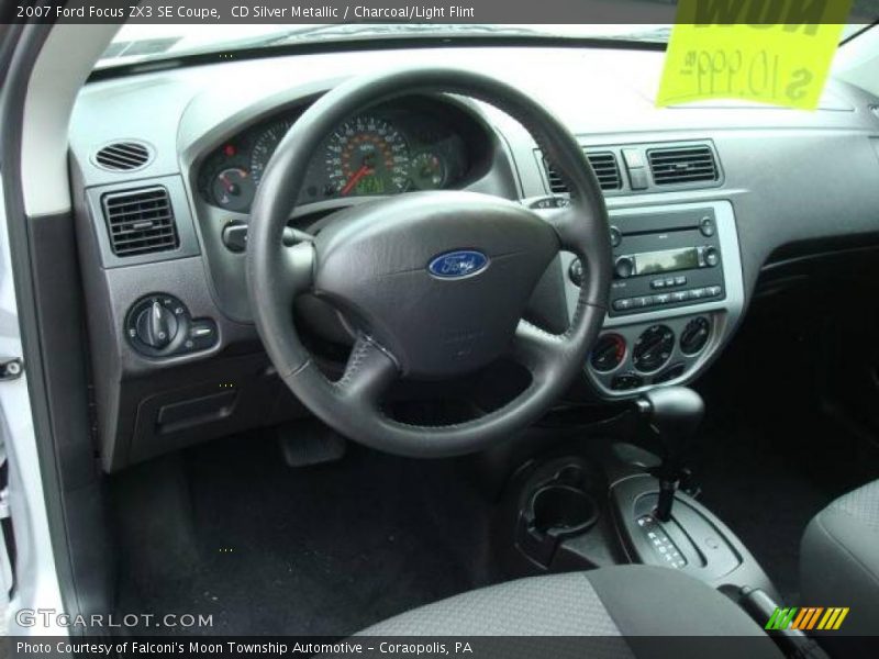 CD Silver Metallic / Charcoal/Light Flint 2007 Ford Focus ZX3 SE Coupe