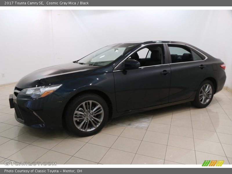 Cosmic Gray Mica / Black 2017 Toyota Camry SE