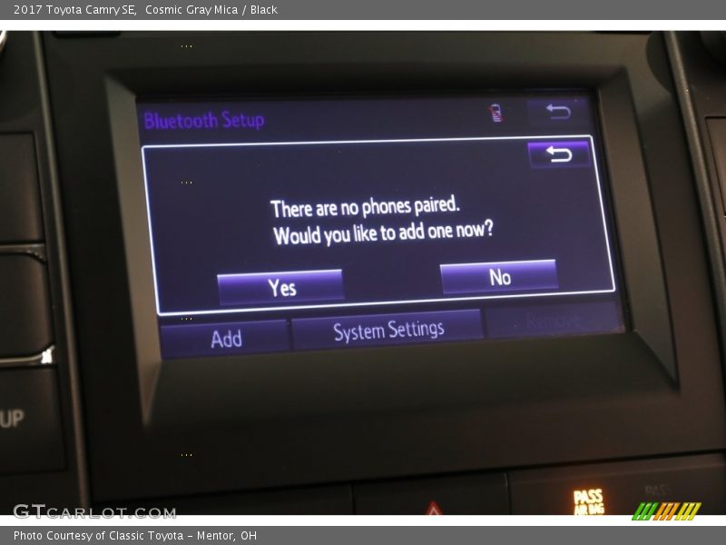 Cosmic Gray Mica / Black 2017 Toyota Camry SE