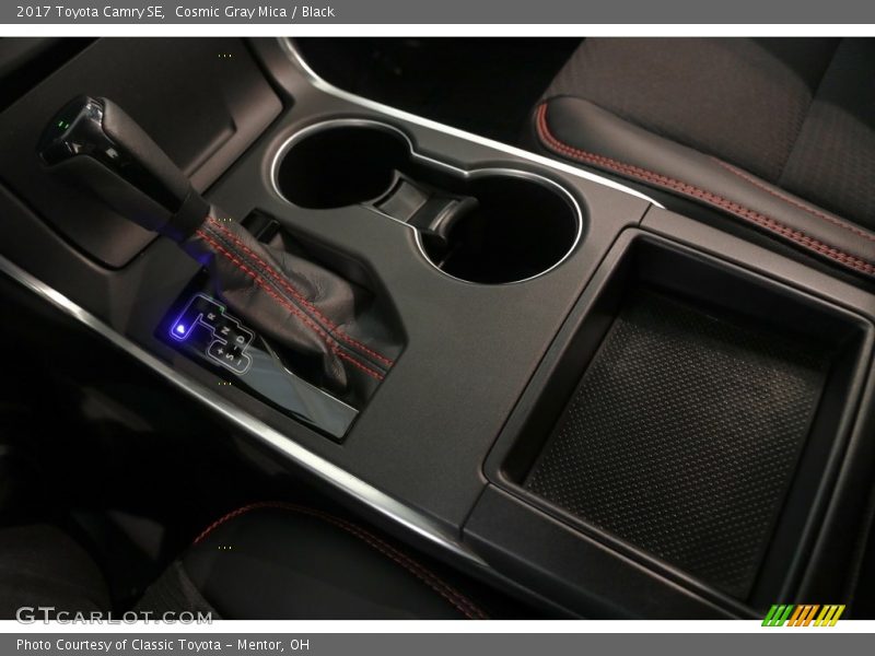 Cosmic Gray Mica / Black 2017 Toyota Camry SE