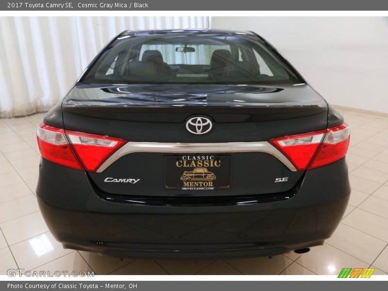 Cosmic Gray Mica / Black 2017 Toyota Camry SE