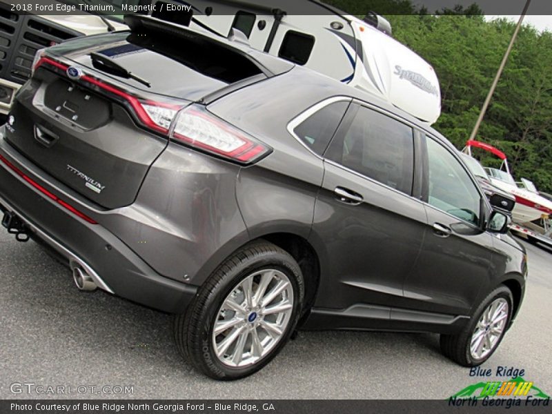Magnetic / Ebony 2018 Ford Edge Titanium