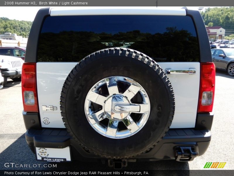 Birch White / Light Cashmere 2008 Hummer H3