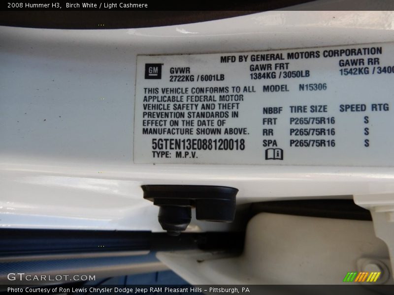 Birch White / Light Cashmere 2008 Hummer H3