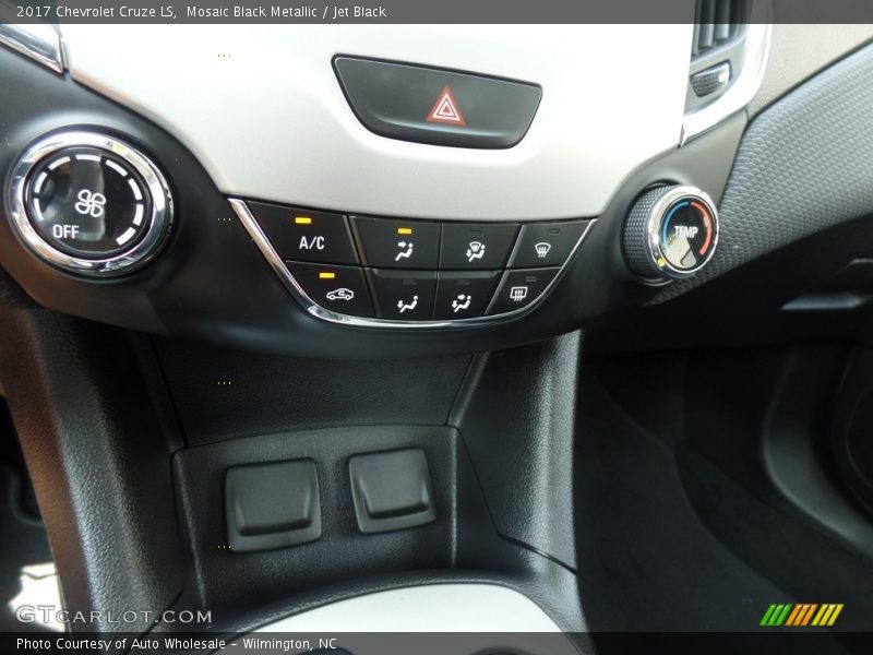 Mosaic Black Metallic / Jet Black 2017 Chevrolet Cruze LS