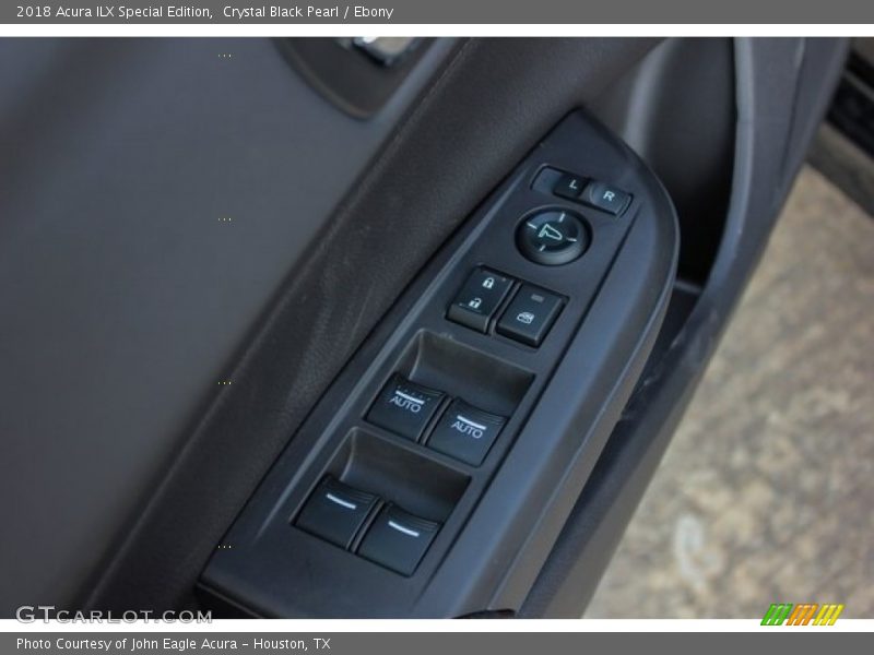 Controls of 2018 ILX Special Edition