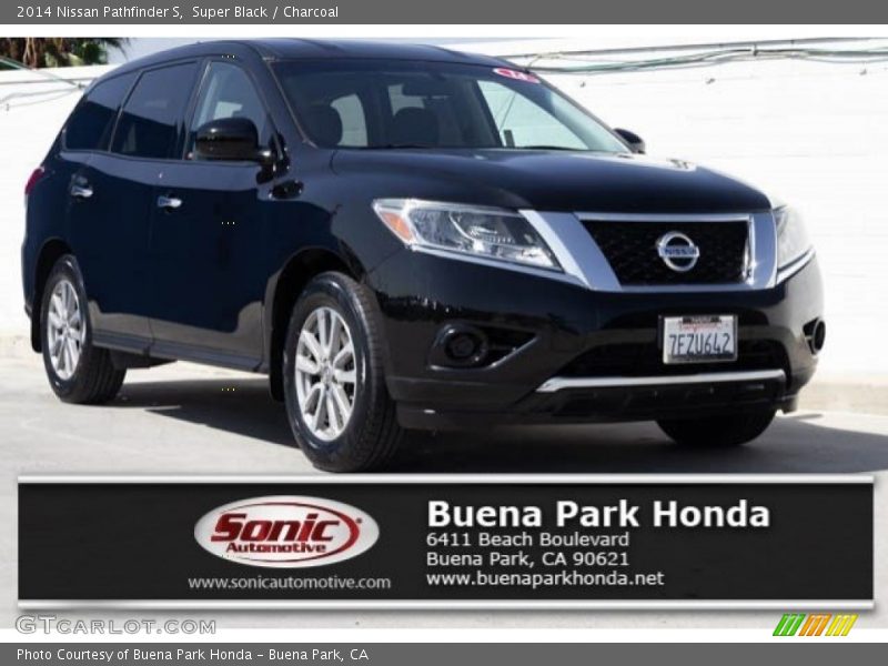 Super Black / Charcoal 2014 Nissan Pathfinder S