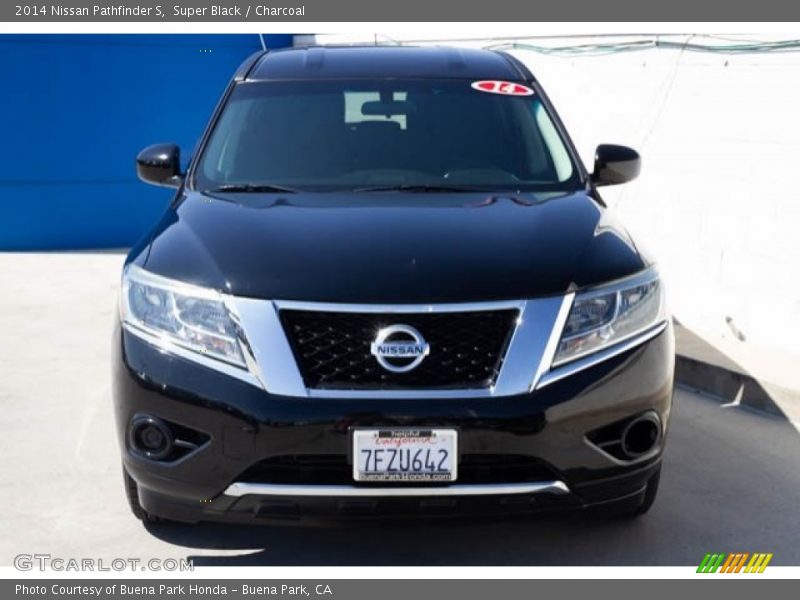 Super Black / Charcoal 2014 Nissan Pathfinder S