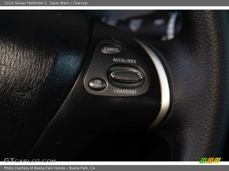 Super Black / Charcoal 2014 Nissan Pathfinder S