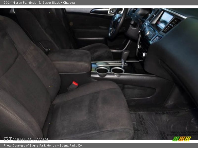 Super Black / Charcoal 2014 Nissan Pathfinder S