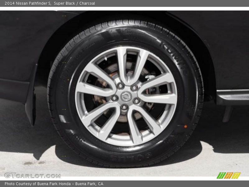 Super Black / Charcoal 2014 Nissan Pathfinder S