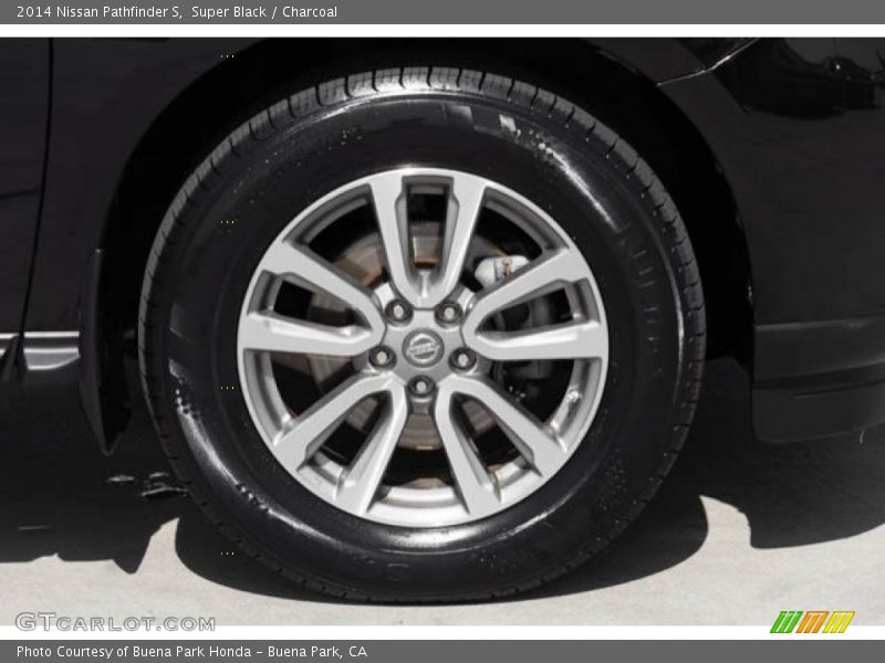 Super Black / Charcoal 2014 Nissan Pathfinder S