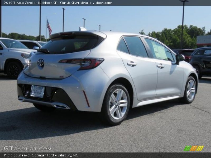 Classic Silver Metallic / Moonstone 2019 Toyota Corolla Hatchback SE