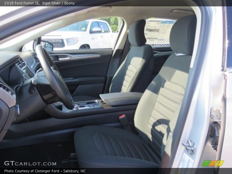 Ingot Silver / Ebony 2018 Ford Fusion SE