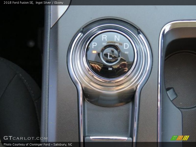 Ingot Silver / Ebony 2018 Ford Fusion SE
