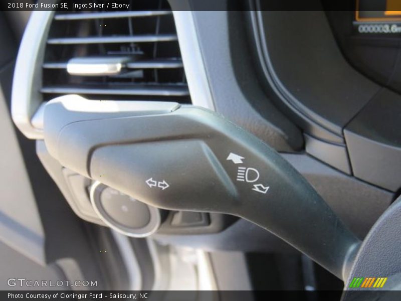 Ingot Silver / Ebony 2018 Ford Fusion SE