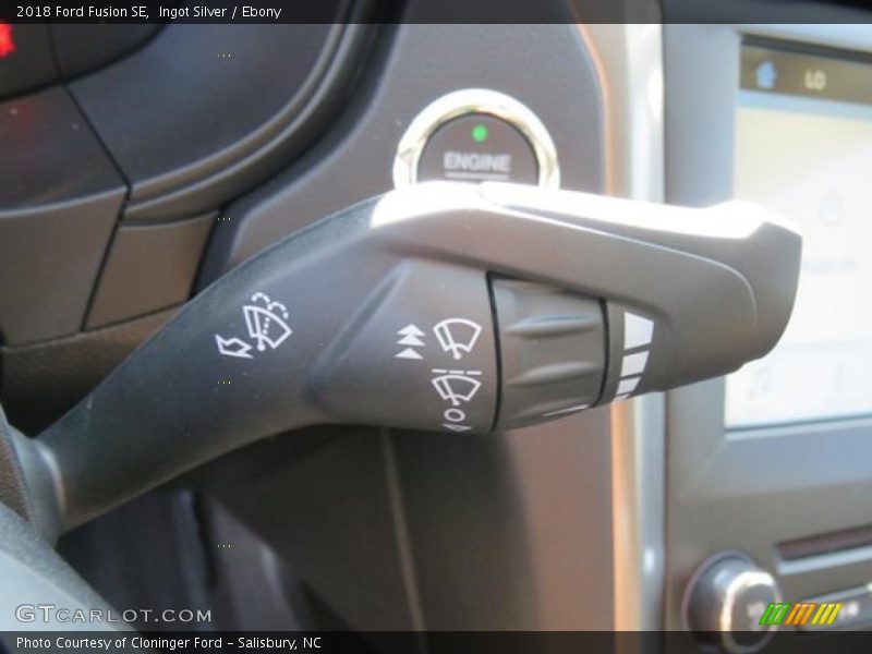 Ingot Silver / Ebony 2018 Ford Fusion SE