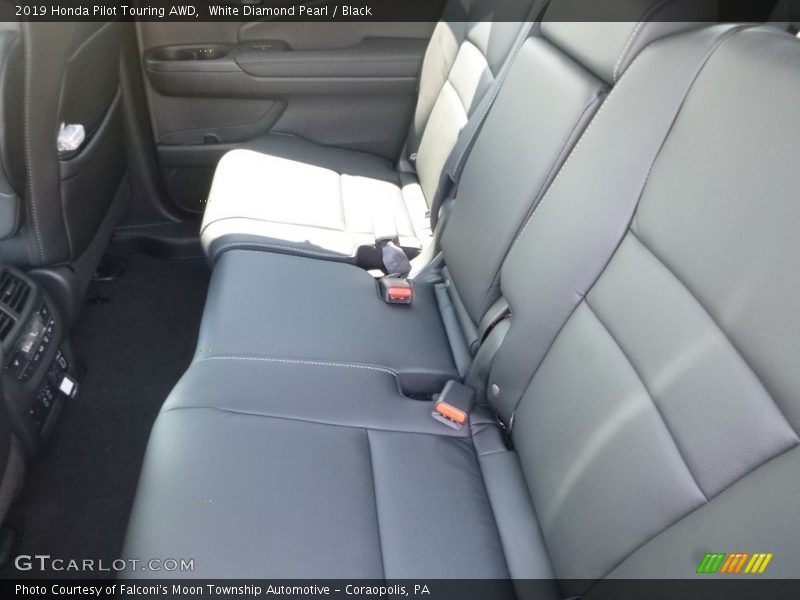 White Diamond Pearl / Black 2019 Honda Pilot Touring AWD