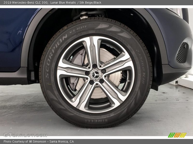 Lunar Blue Metallic / Silk Beige/Black 2019 Mercedes-Benz GLC 300