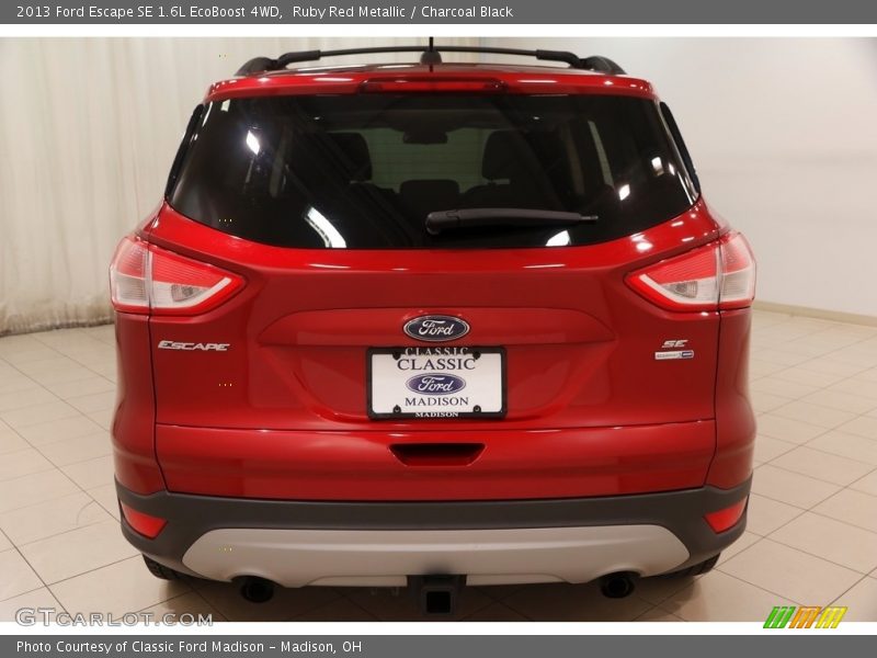 Ruby Red Metallic / Charcoal Black 2013 Ford Escape SE 1.6L EcoBoost 4WD