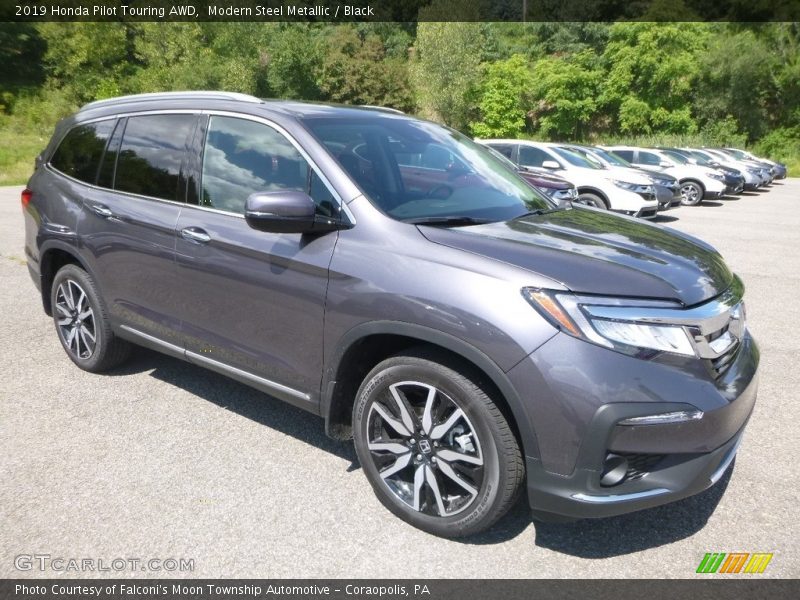 Modern Steel Metallic / Black 2019 Honda Pilot Touring AWD