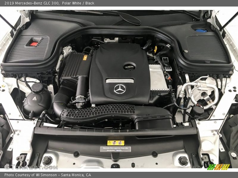 Polar White / Black 2019 Mercedes-Benz GLC 300