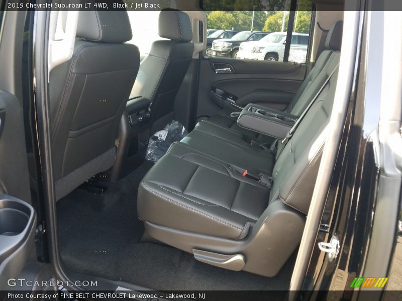 Black / Jet Black 2019 Chevrolet Suburban LT 4WD