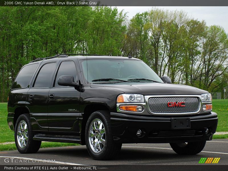 Onyx Black / Stone Gray 2006 GMC Yukon Denali AWD
