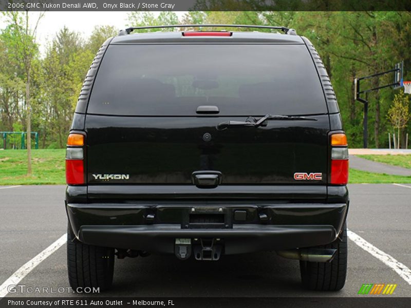 Onyx Black / Stone Gray 2006 GMC Yukon Denali AWD