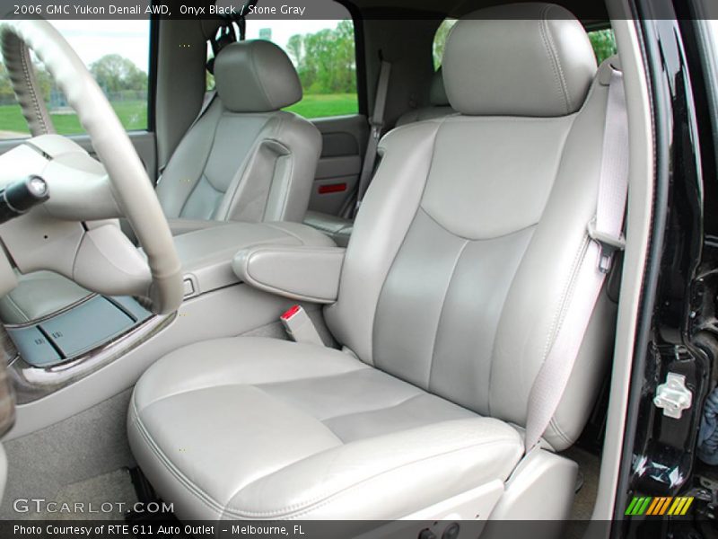 Onyx Black / Stone Gray 2006 GMC Yukon Denali AWD