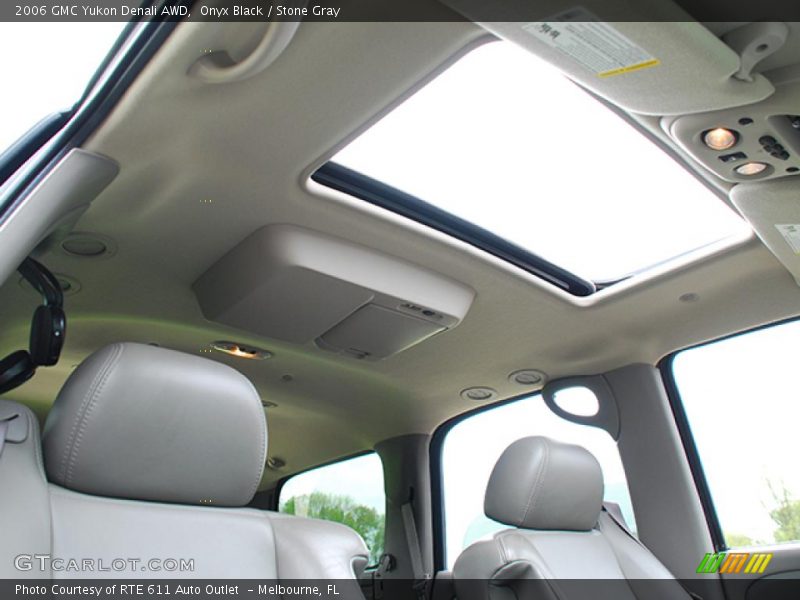 Onyx Black / Stone Gray 2006 GMC Yukon Denali AWD