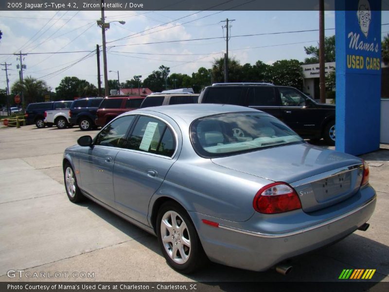 Zircon Metallic / Dove 2005 Jaguar S-Type 4.2