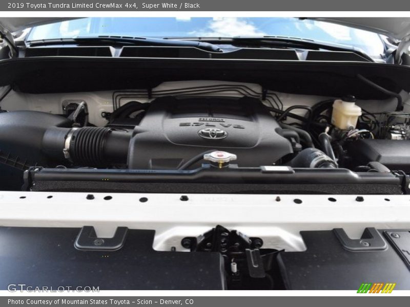 Super White / Black 2019 Toyota Tundra Limited CrewMax 4x4