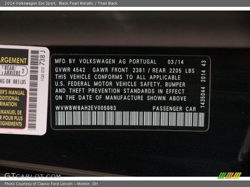 Black Pearl Metallic / Titan Black 2014 Volkswagen Eos Sport