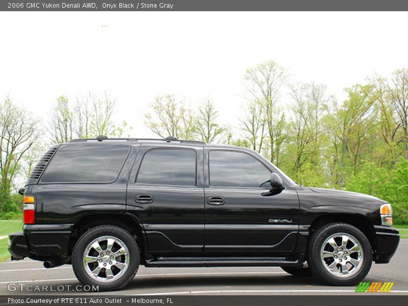 Onyx Black / Stone Gray 2006 GMC Yukon Denali AWD
