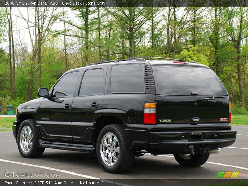 Onyx Black / Stone Gray 2006 GMC Yukon Denali AWD
