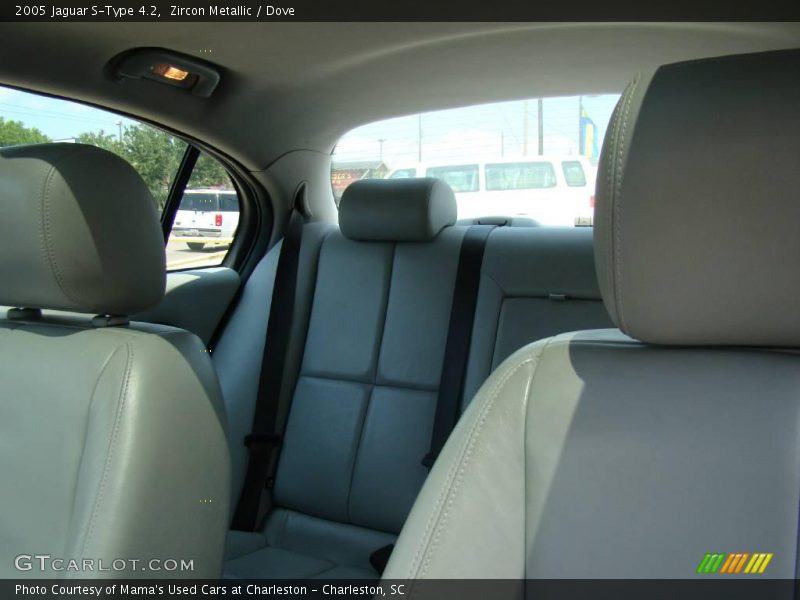 Zircon Metallic / Dove 2005 Jaguar S-Type 4.2