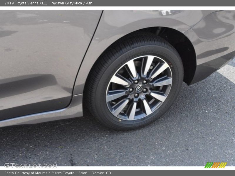 Predawn Gray Mica / Ash 2019 Toyota Sienna XLE