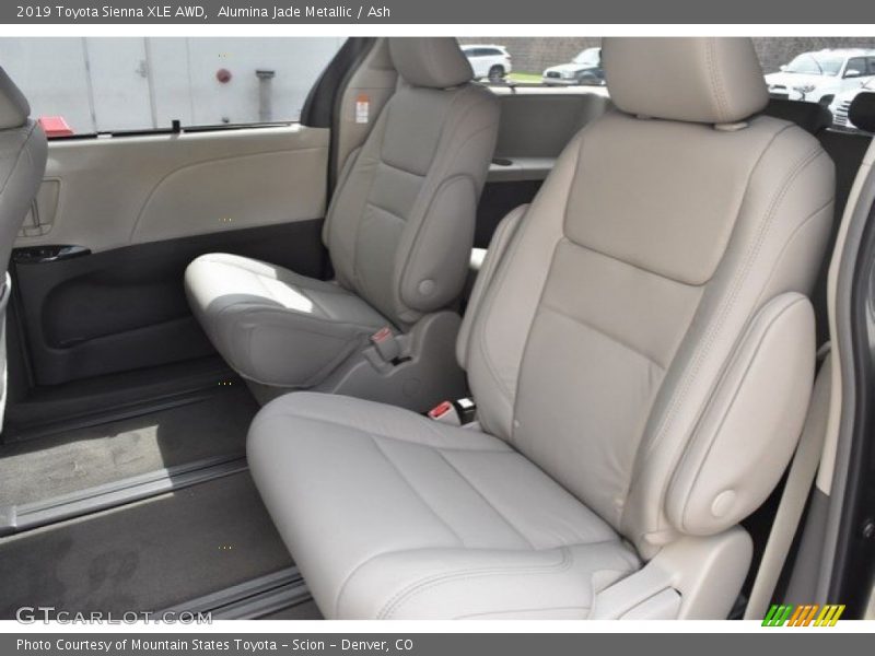 Alumina Jade Metallic / Ash 2019 Toyota Sienna XLE AWD