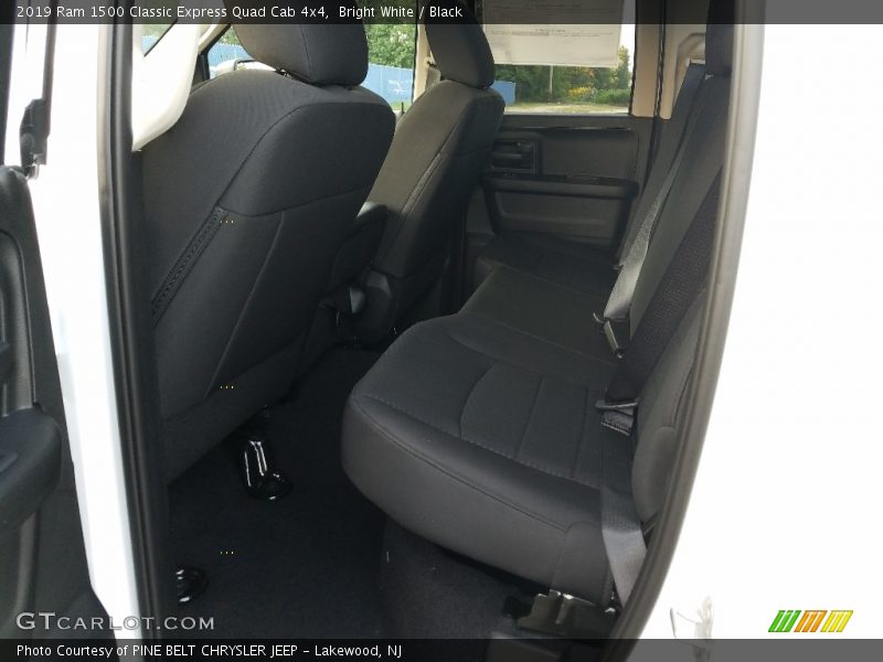 Bright White / Black 2019 Ram 1500 Classic Express Quad Cab 4x4