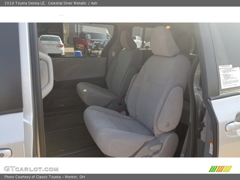Celestial Silver Metallic / Ash 2019 Toyota Sienna LE