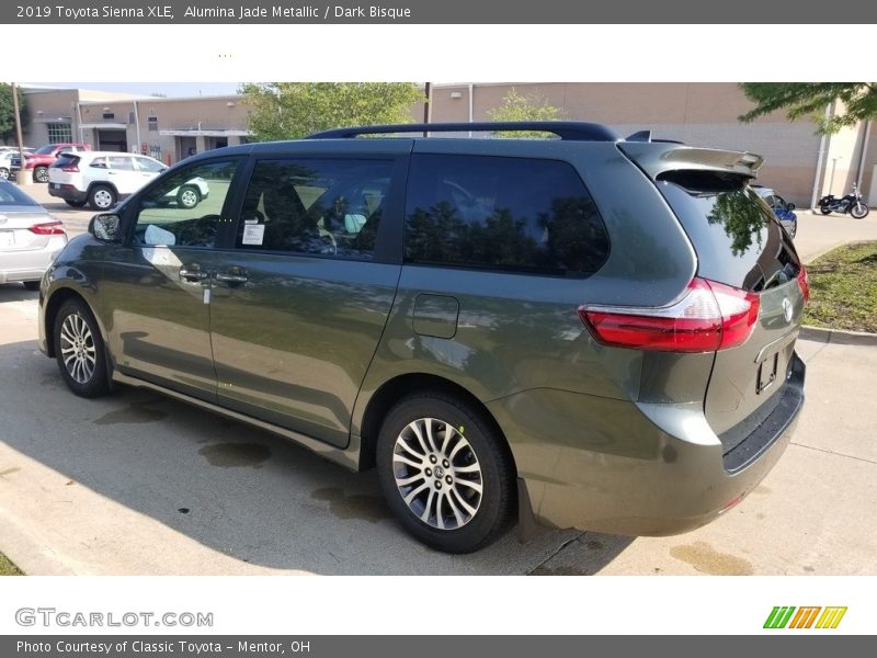 Alumina Jade Metallic / Dark Bisque 2019 Toyota Sienna XLE